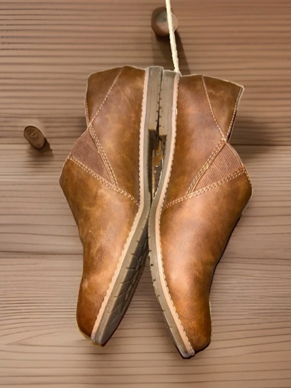 Eurosport Söfft Naisbury II slip-on loafers in a brown leather, Wpmens size 7.5